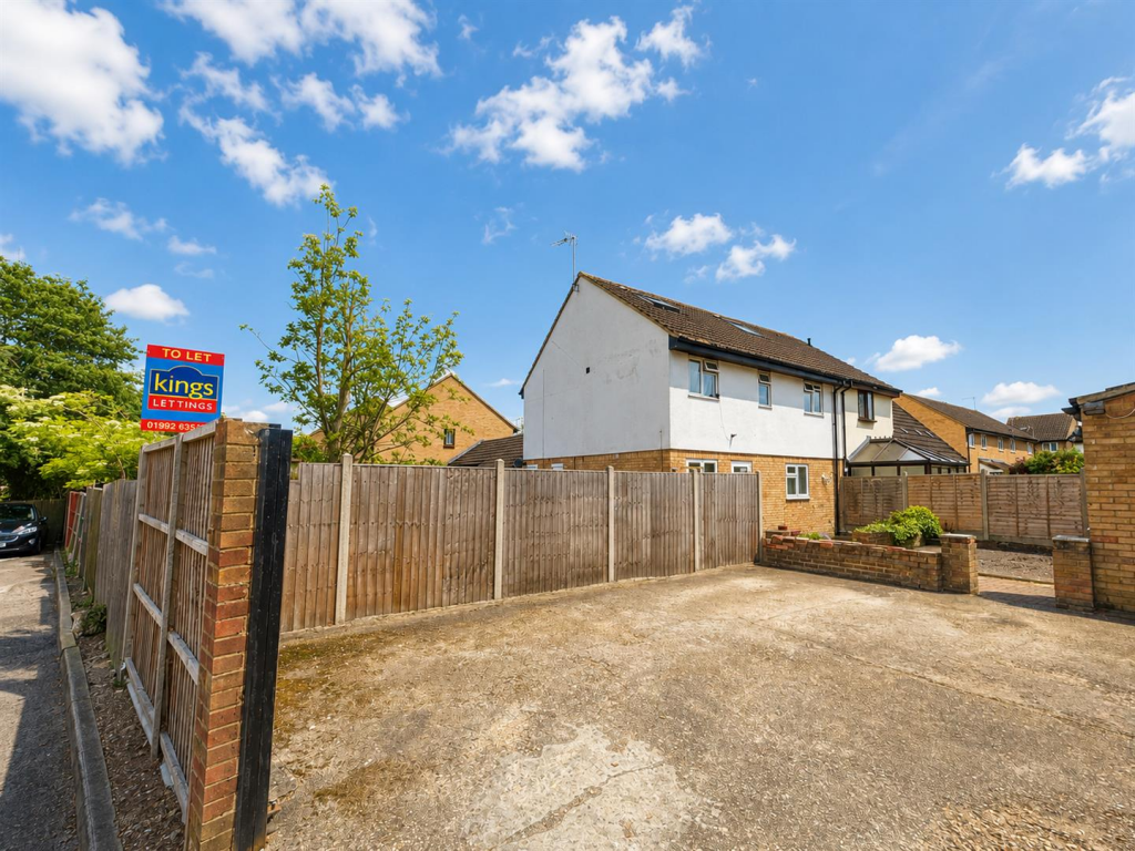 Main image of property: Jacksons Drive, Cheshunt, Waltham Cross
