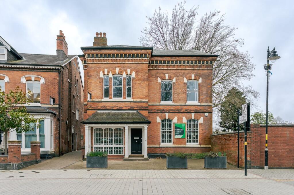 Main image of property: 9 Greenfield Crescent, Birmingham, B15 3AU