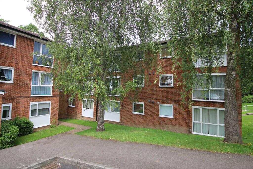Main image of property: Aston View, Hemel Hempstead, Hertfordshire, HP2