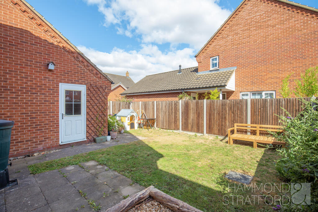 Simpson Way, Wymondham photo 4