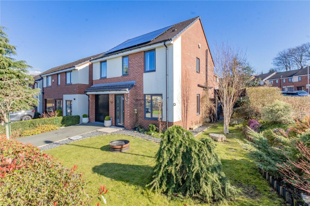 Main image of property: Summerset Avenue, Rochdale, Greater Manchester, OL11