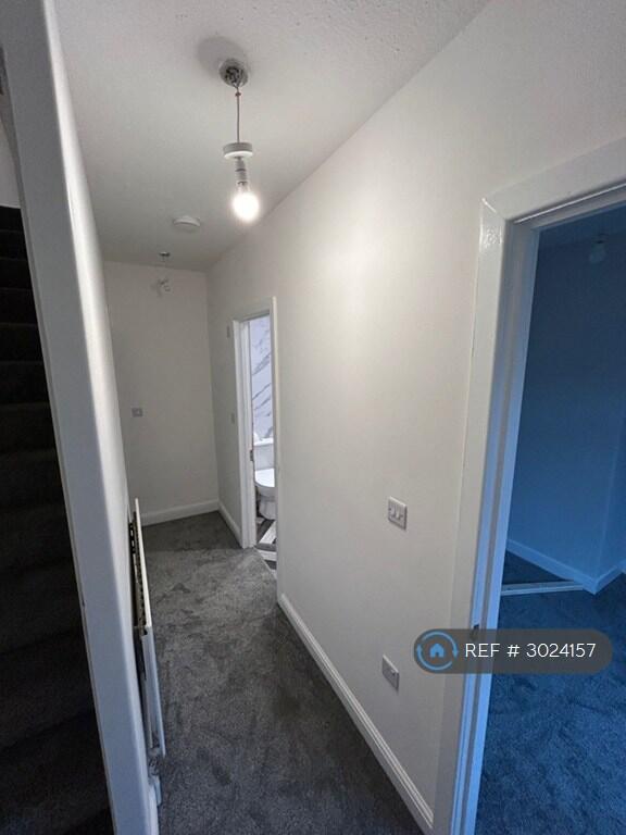 House in Huddersfield - View 5