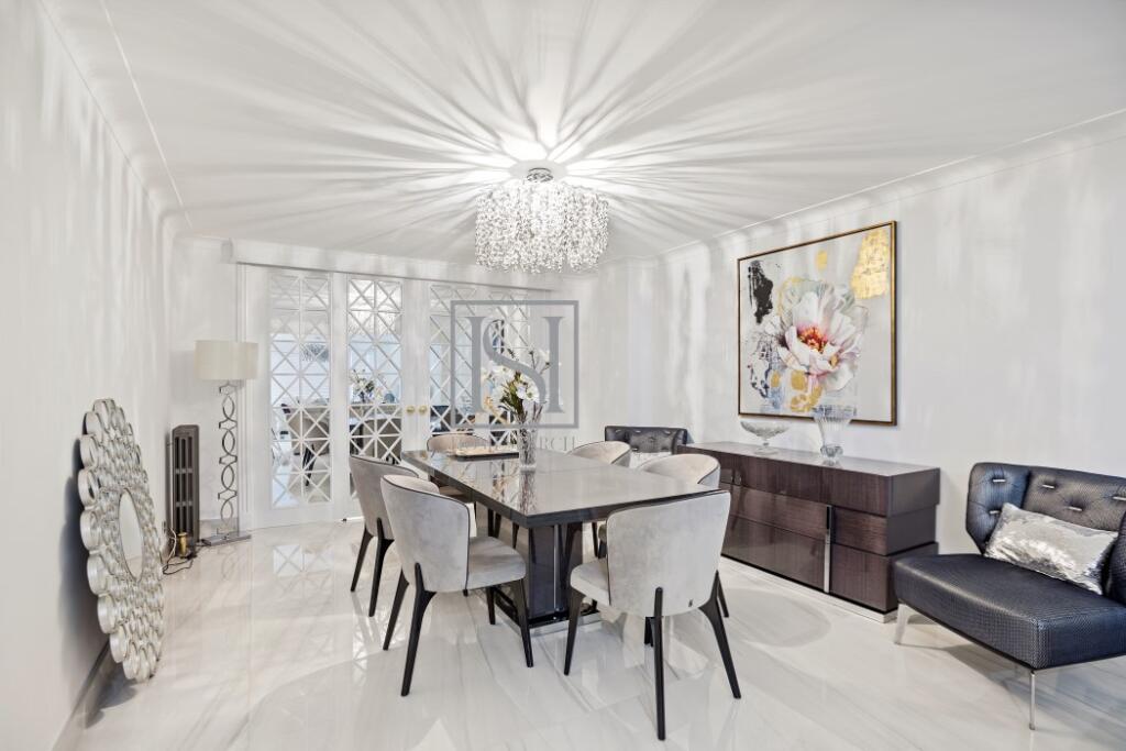 Robin Hood Lane, SW15 photo 4