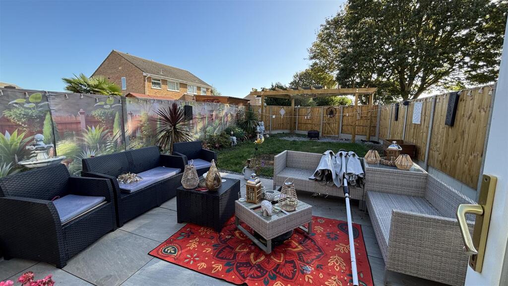 House in Taunton - View 5