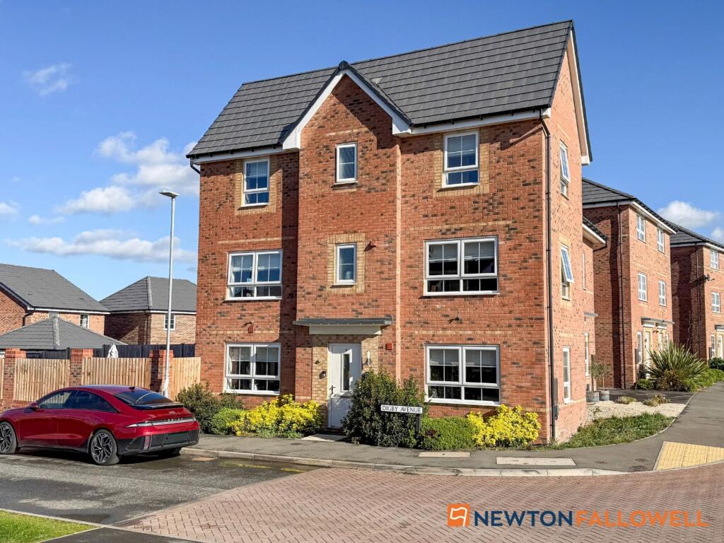 3-bed semi-detached on Digby Avenue, Fernwood, NG24, £260,000
