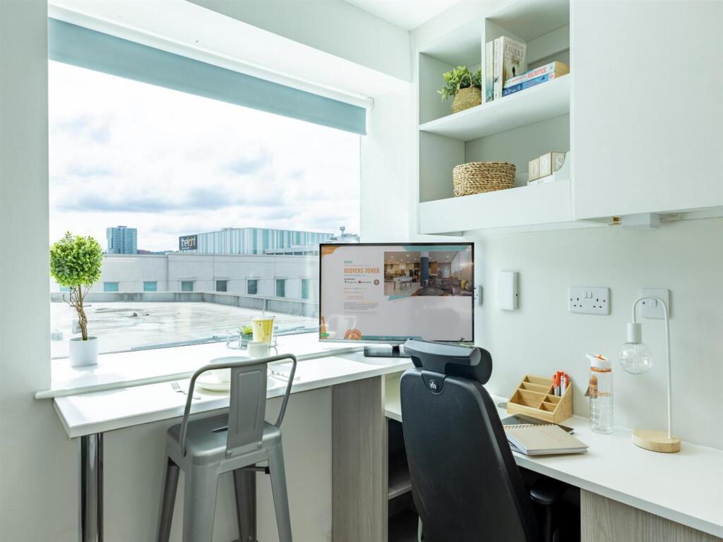 Apartment in Sheffield - View 4