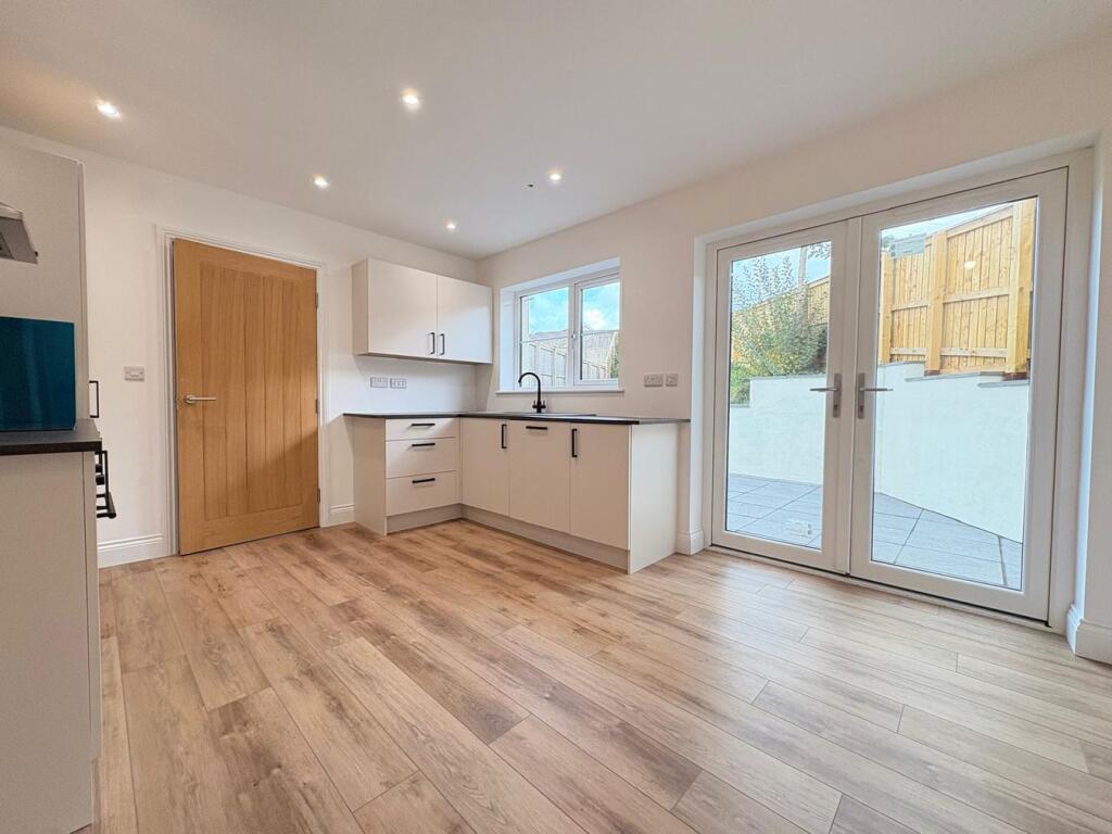 House in Swansea, Llangunnor - View 4