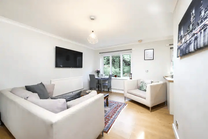 Apartment in Slough - View 4