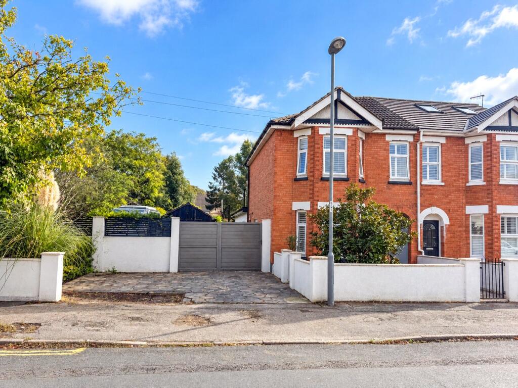 3-bed semi-detached on 31, Jumpers Avenue, Christchurch, Dorset, BH23, £575,000