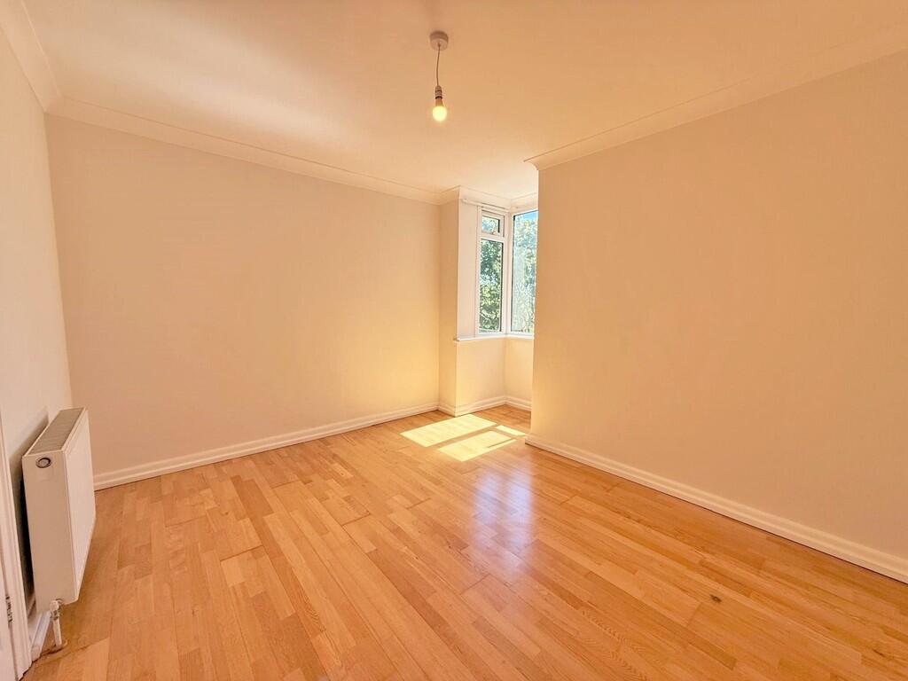 Princes Crescent, Brighton, BN2 3RB photo 5