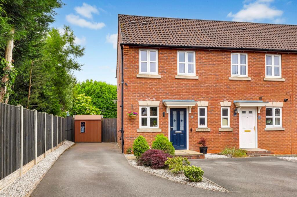 2-bed terraced on Minerva Grove, Hucknall, NG15, £190,000