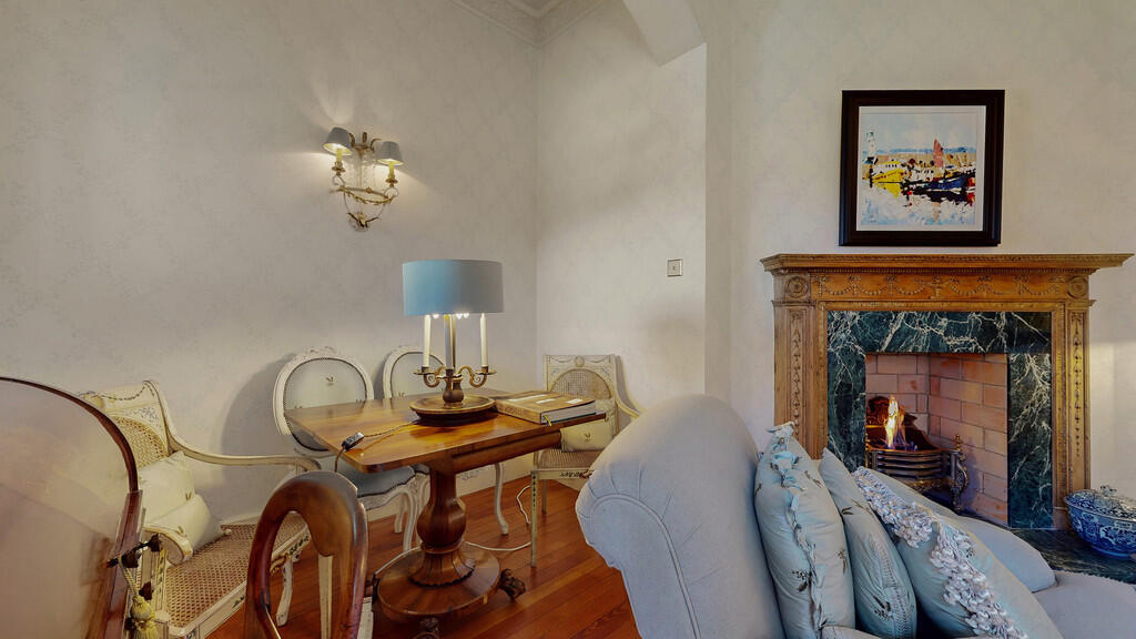 House in Bridge of Weir, Ranfurly, Renfrewshire - More