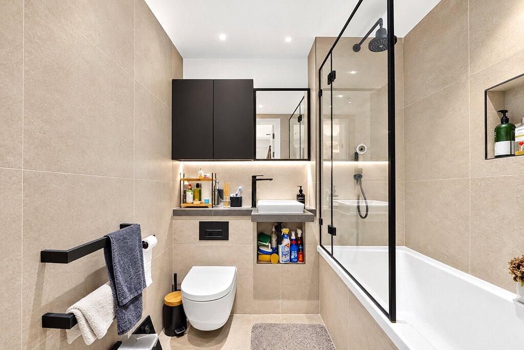 Apartment in London, Keybridge, Vauxhall - More