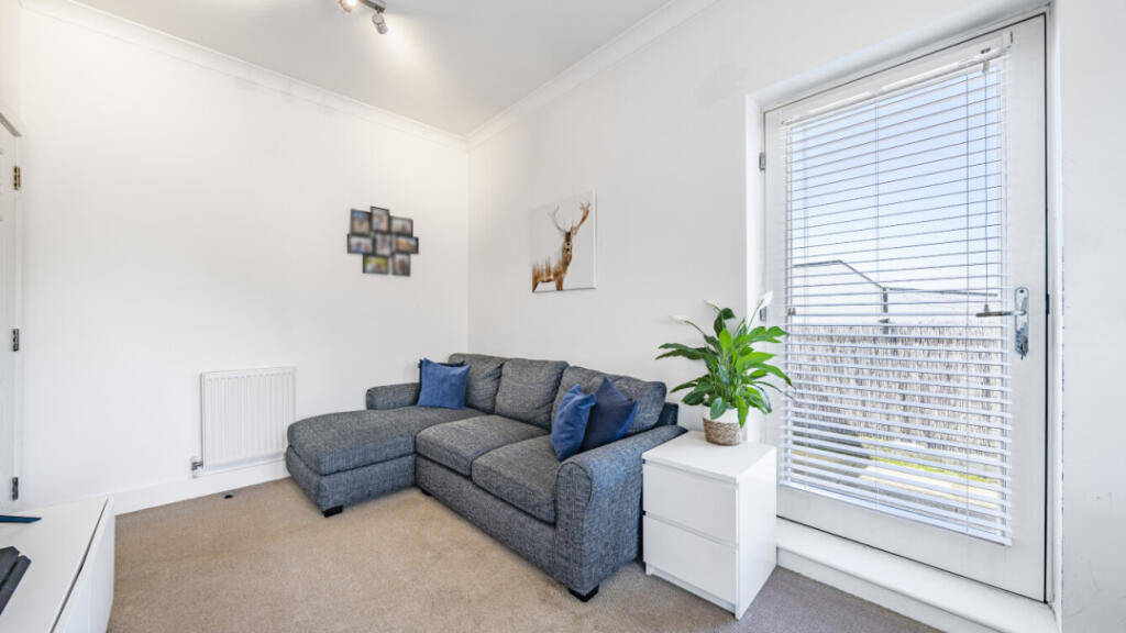 Apartment in London - View 5