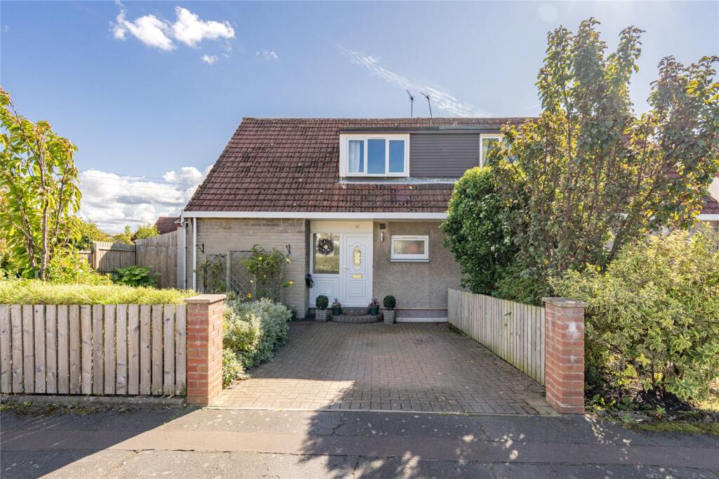 Main image of property: 32 Stoneybank Grove, Musselburgh, East Lothian, EH21