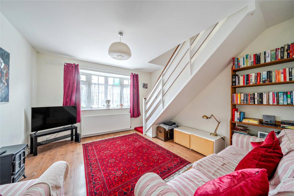 House in Bromley - View 2
