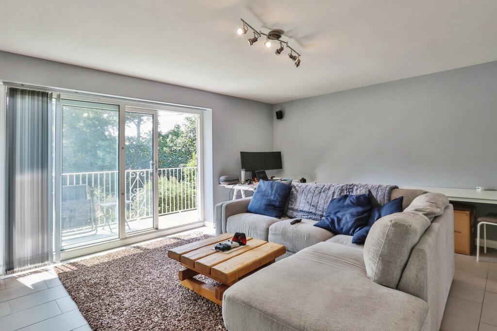 Boscombe Spa Road, BOURNEMOUTH, Dorset, BH5 – pohled 3