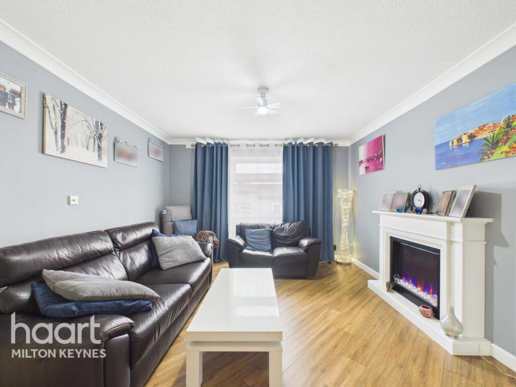 House in Milton Keynes, Stacey Bushes, Wolverton and Greenleys - View 3