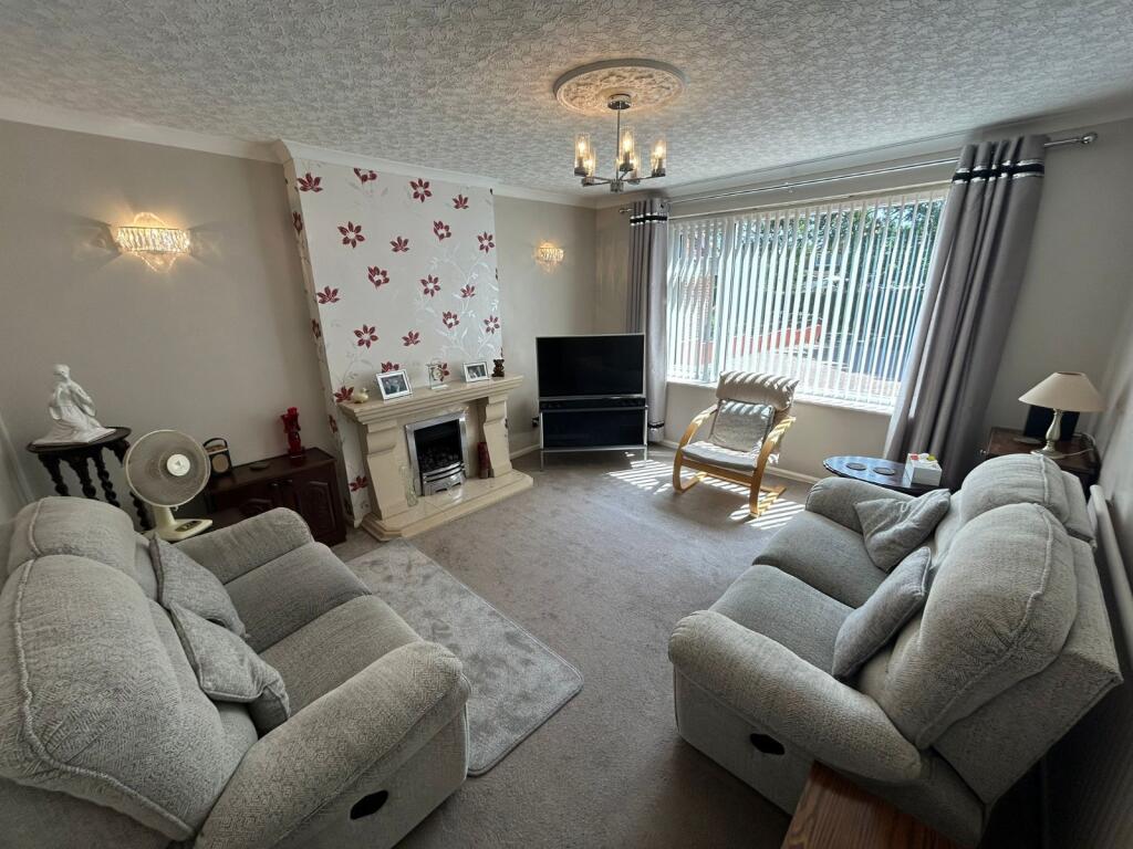 Newtown Road, Bedworth, Warwickshire, CV12 photo 4