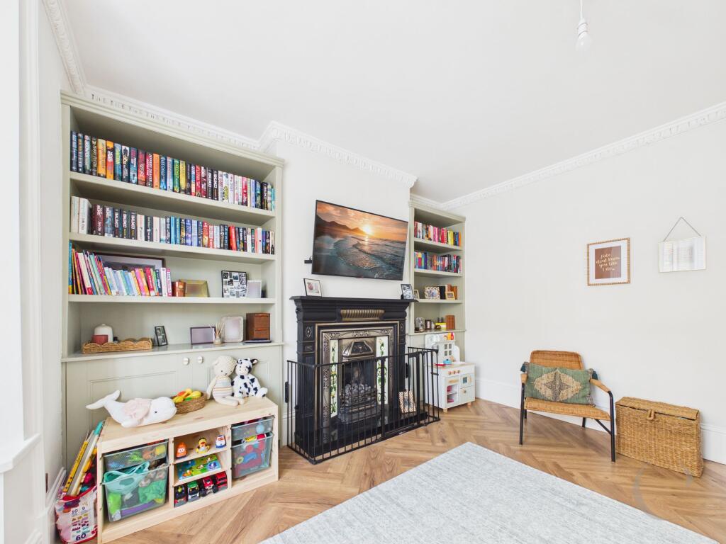 House in Jarrow, Primrose - More