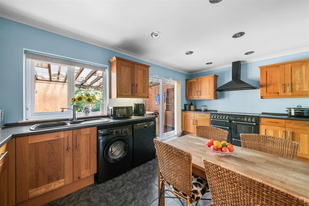 House in London, Charville, Yeading - View 4
