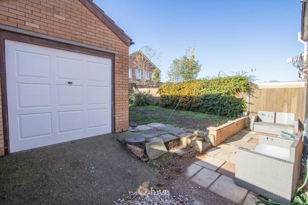 Bretby Close, Cantley, Doncaster, DN4 photo 3