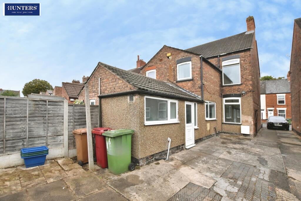 House in Doncaster, North Lincolnshire - View 4