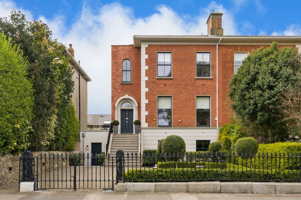 Main image of property: 40 Kenilworth Square West, Rathgar, Dublin 6, D06 YX09