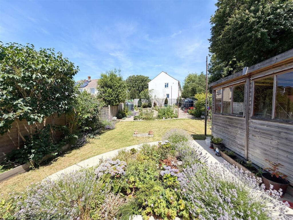 House in East Cowes, Isle of Wight - View 3