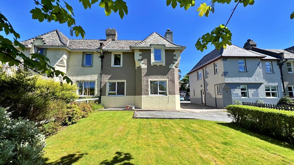 Castleview, Matheson Road, Stornoway, Na H-eileanan An Iar - View 2