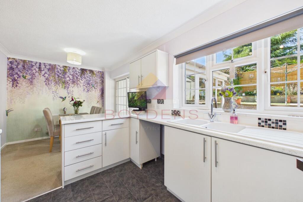 House in Braintree, Bures Hamlet - More