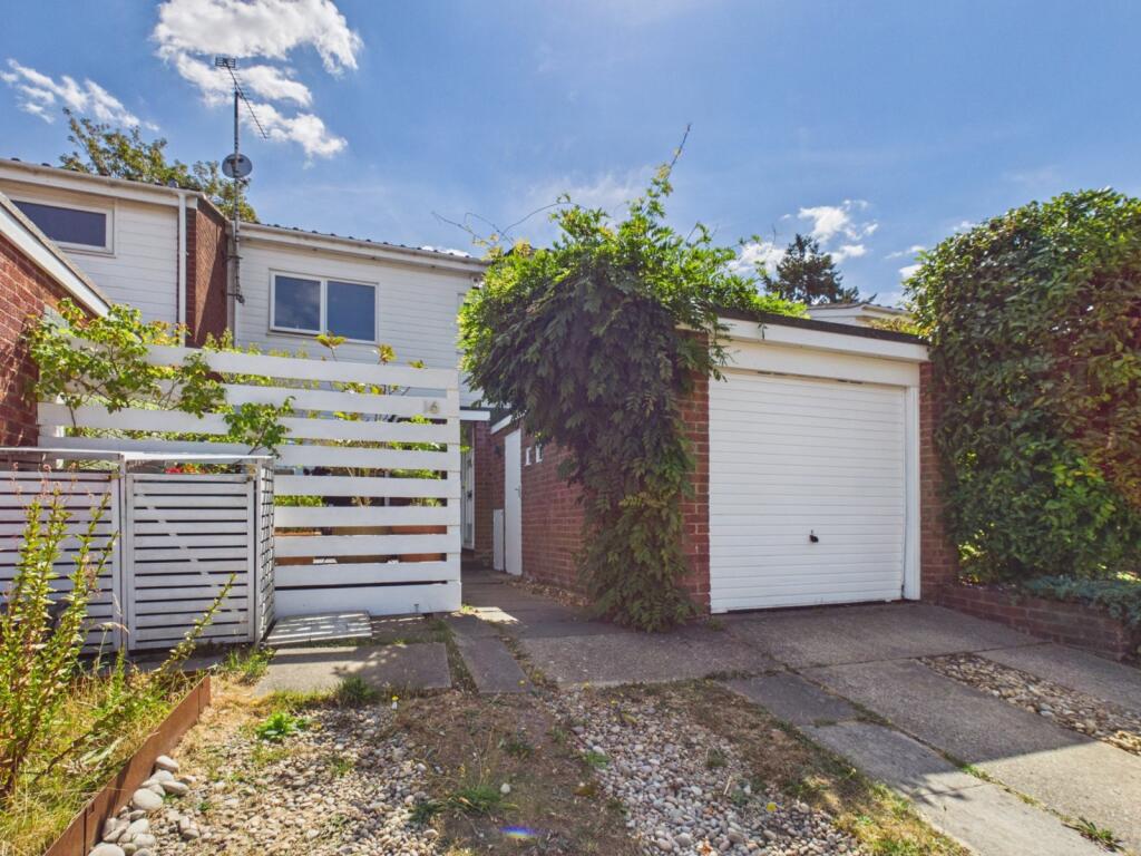 Main image of property: Lincoln Park, Amersham, Buckinghamshire, HP7