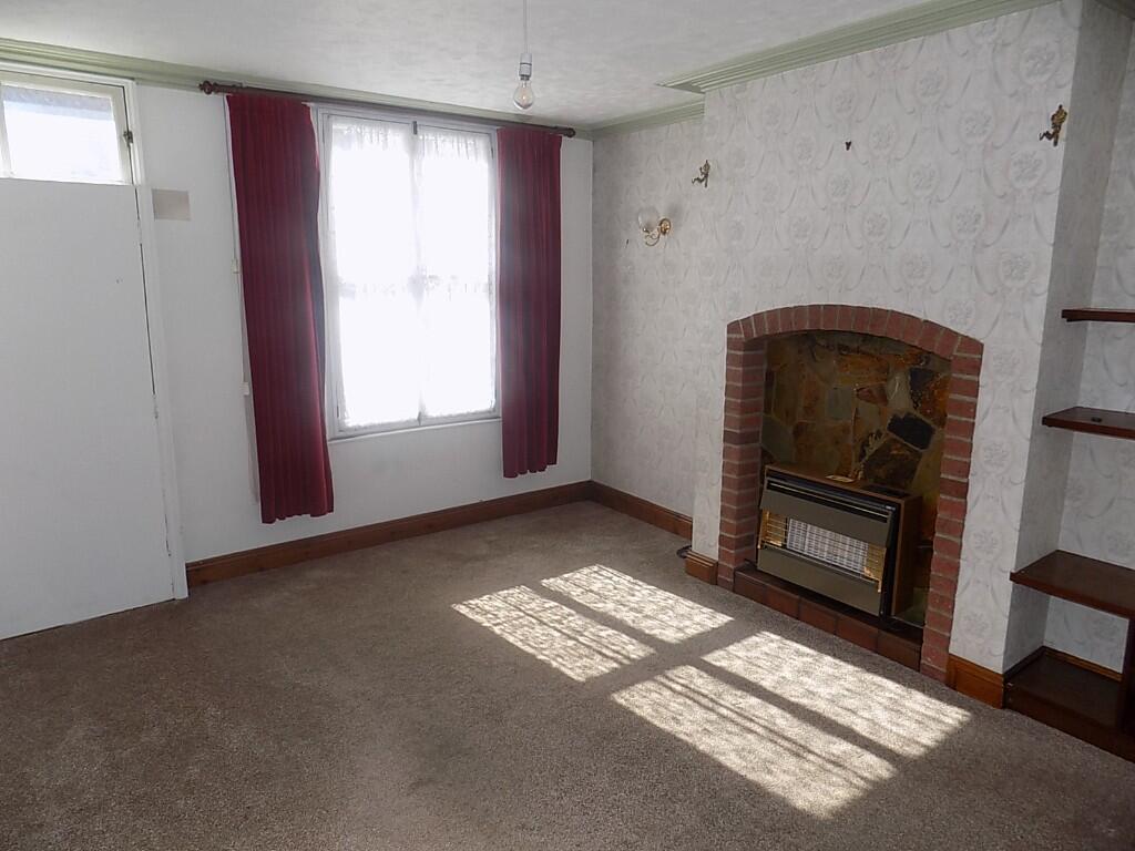 10 Sturston Road, Ashbourne, Derbyshire, DE6 photo 2