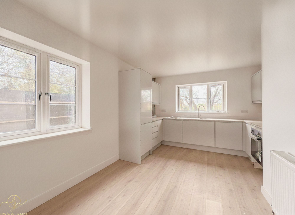 House in Huntingdonshire, St Ives - More