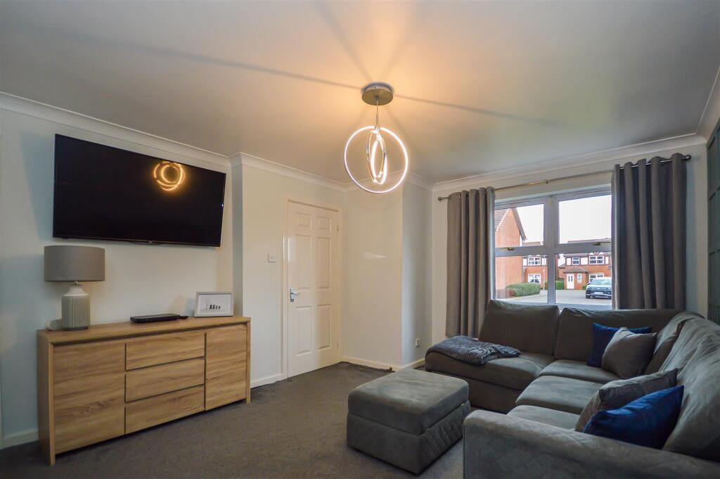 Kingsway Court, Ossett photo 4