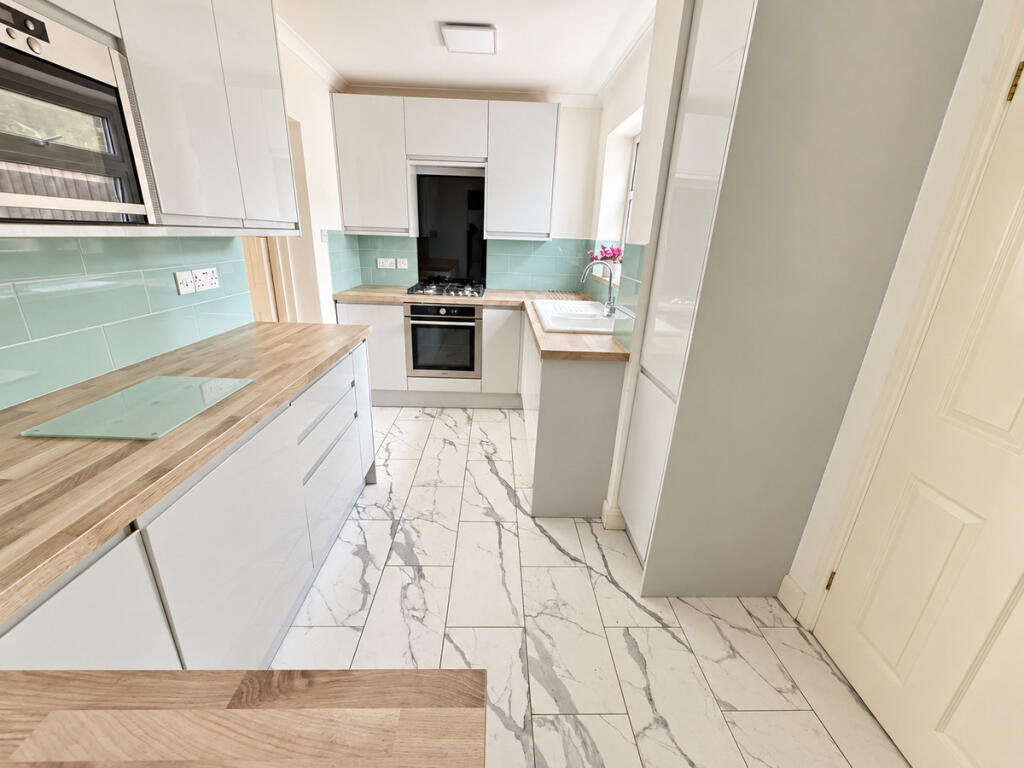 Main image of property: Kingshill Road, Swindon, SN1 4
