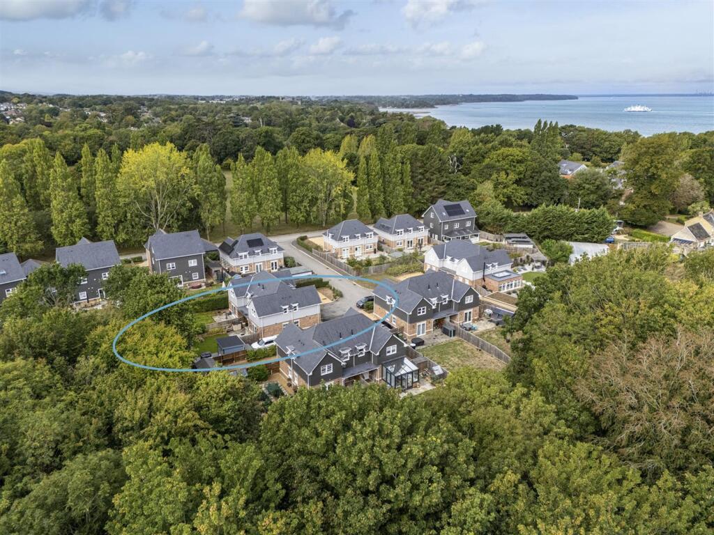 House in Portsmouth - View 2