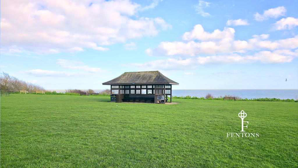 Frinton Court, The Esplanade, Frinton-on-Sea photo 3