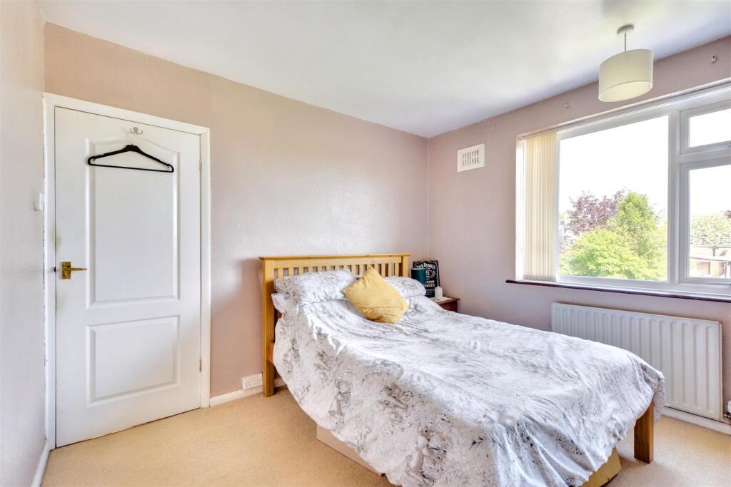 House in Nottingham, Arnold - More