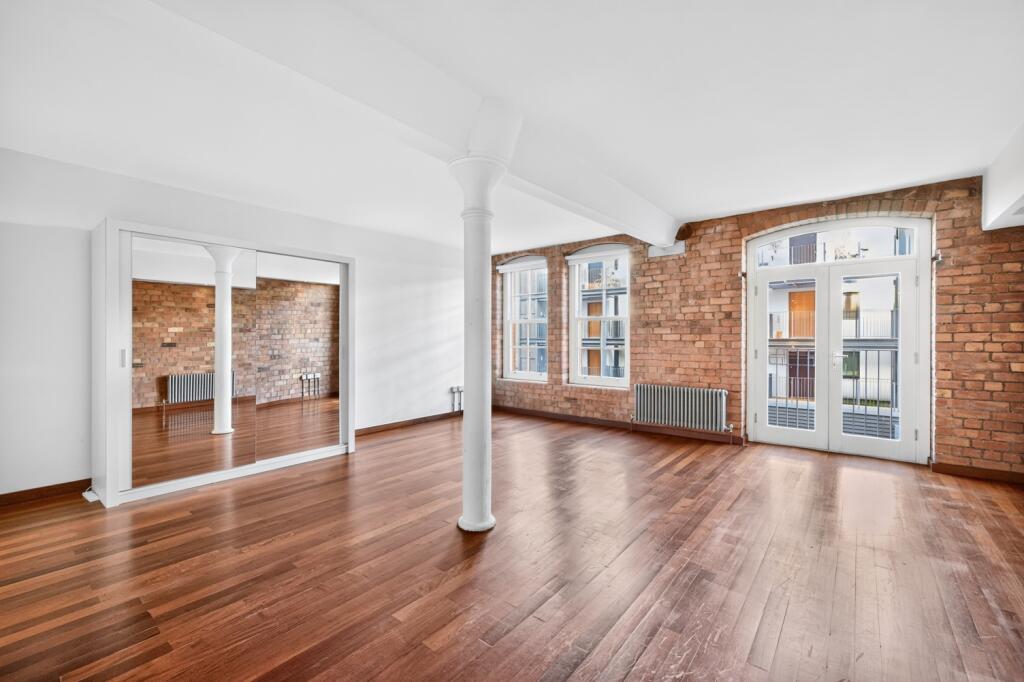 Main image of property: Green Walk London Bridge SE1