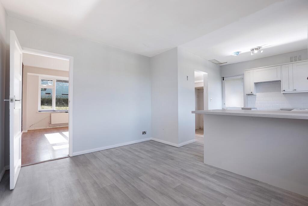 House in Chatham, Medway - View 5