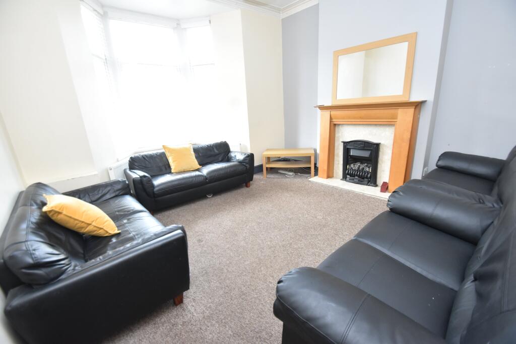 House in Cardiff, Maindy, Cathays - View 2