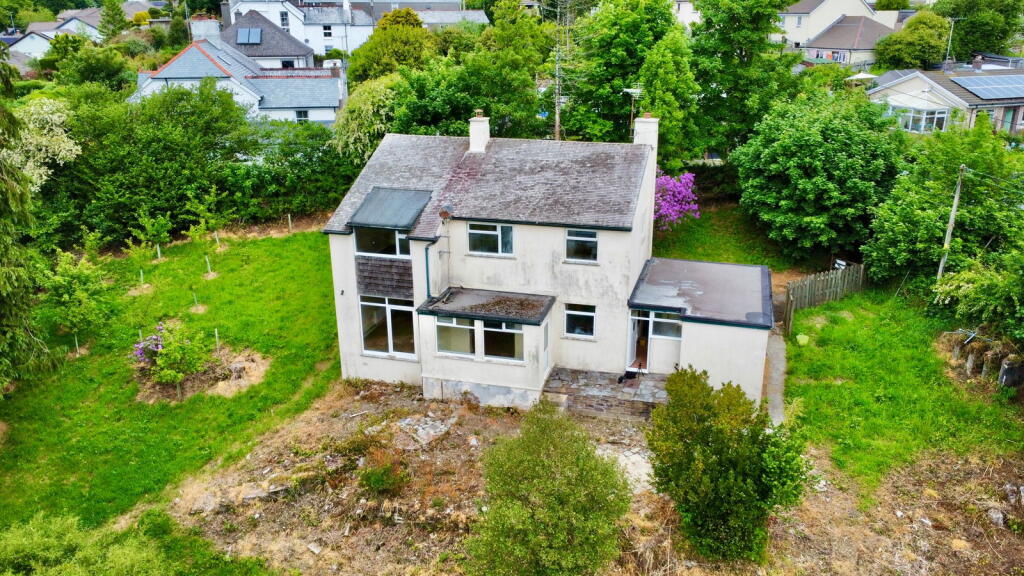 4-bed detached on Trefrew Road, Camelford PL32, £325,000