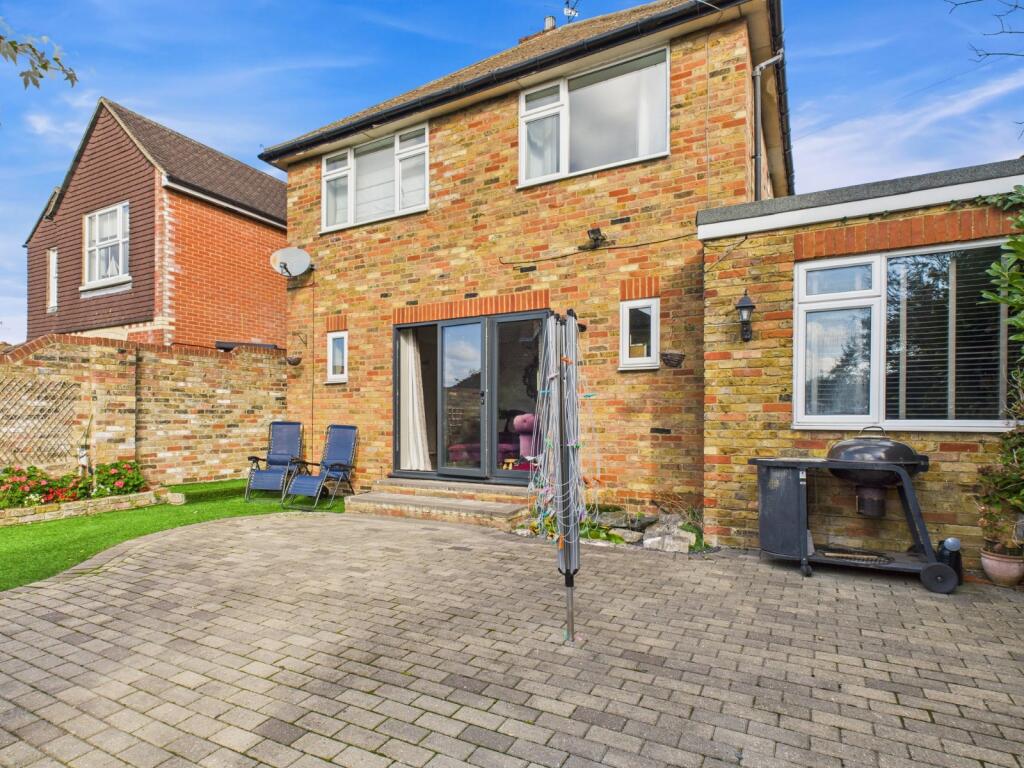 Sycamore Road, Chalfont St Giles, Buckinghamshire, HP8 photo 3