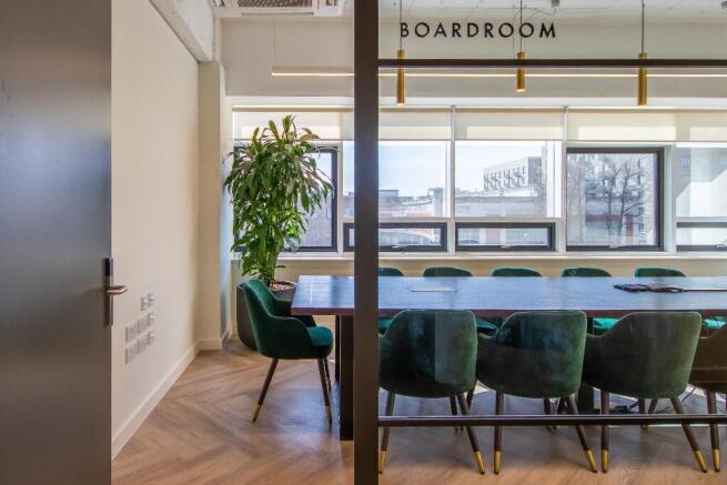8P Meeting Room