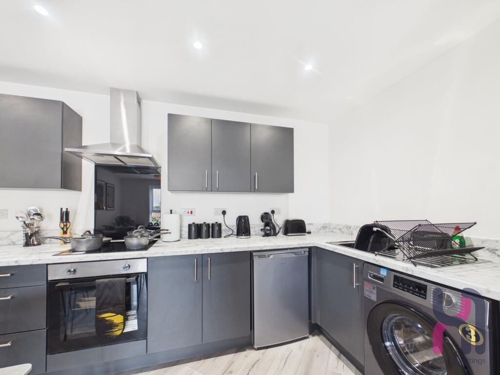 Apartment in Liverpool - View 3