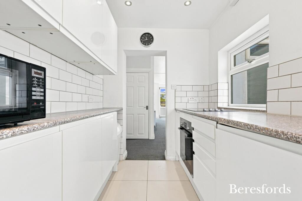 House in London - View 5
