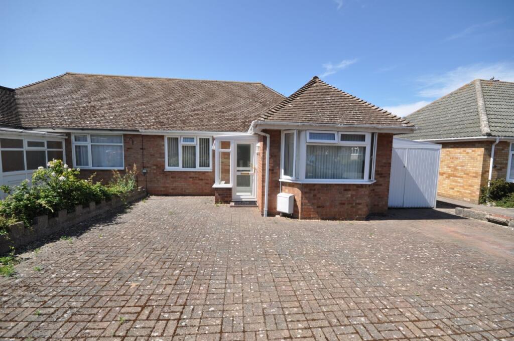 2-bed semi-detached on Walden Way, Frinton-on-sea, £265,000