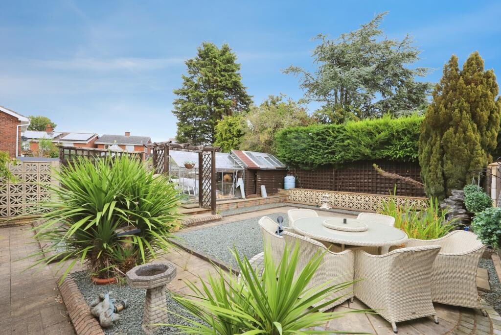 House in Wolverhampton - View 4