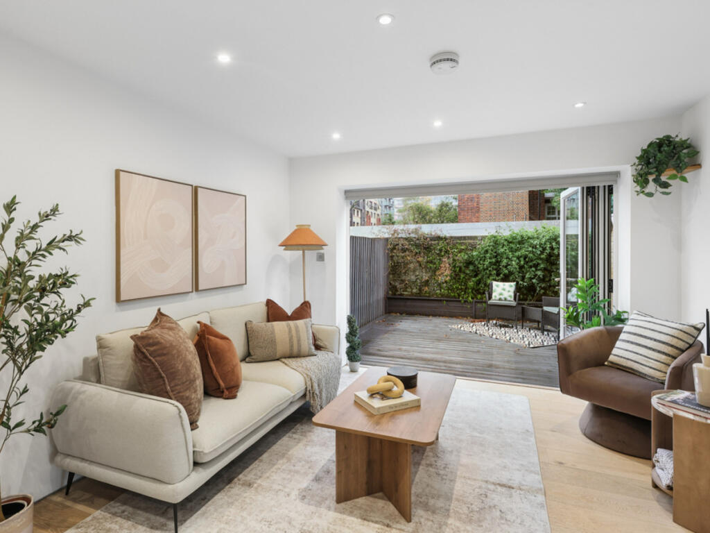 House in London - View 3